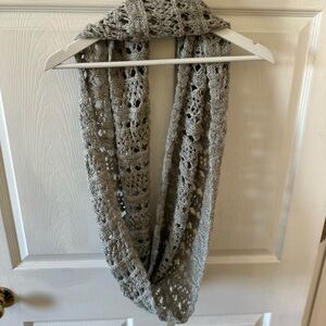 American Eagle Outfitters Silver-Gray Crochet Scarf